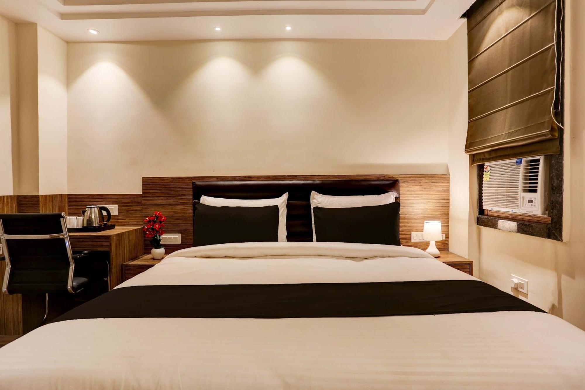 Collection O Stargaze Hotel Kanpur Ngoại thất bức ảnh