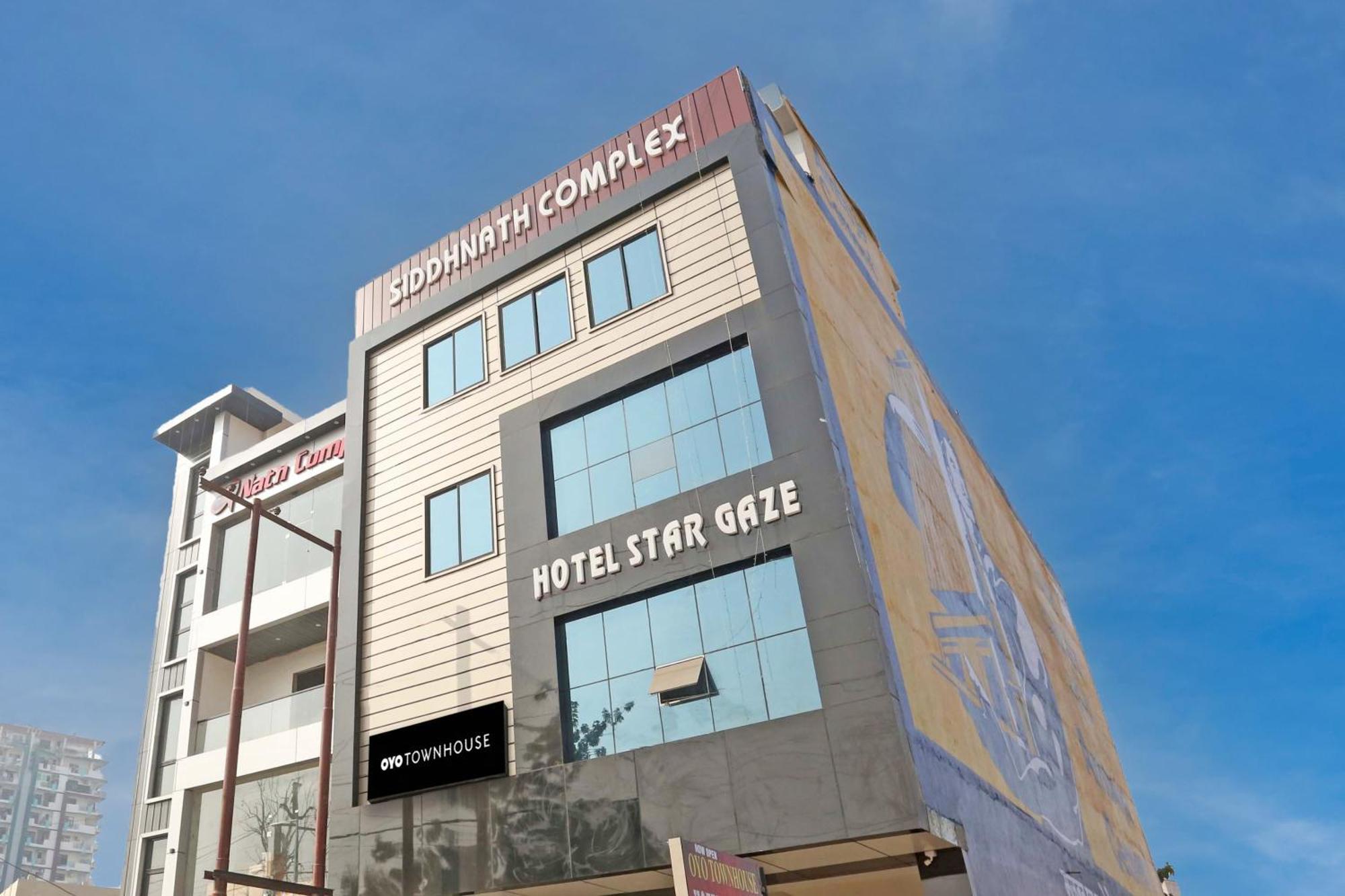 Collection O Stargaze Hotel Kanpur Ngoại thất bức ảnh