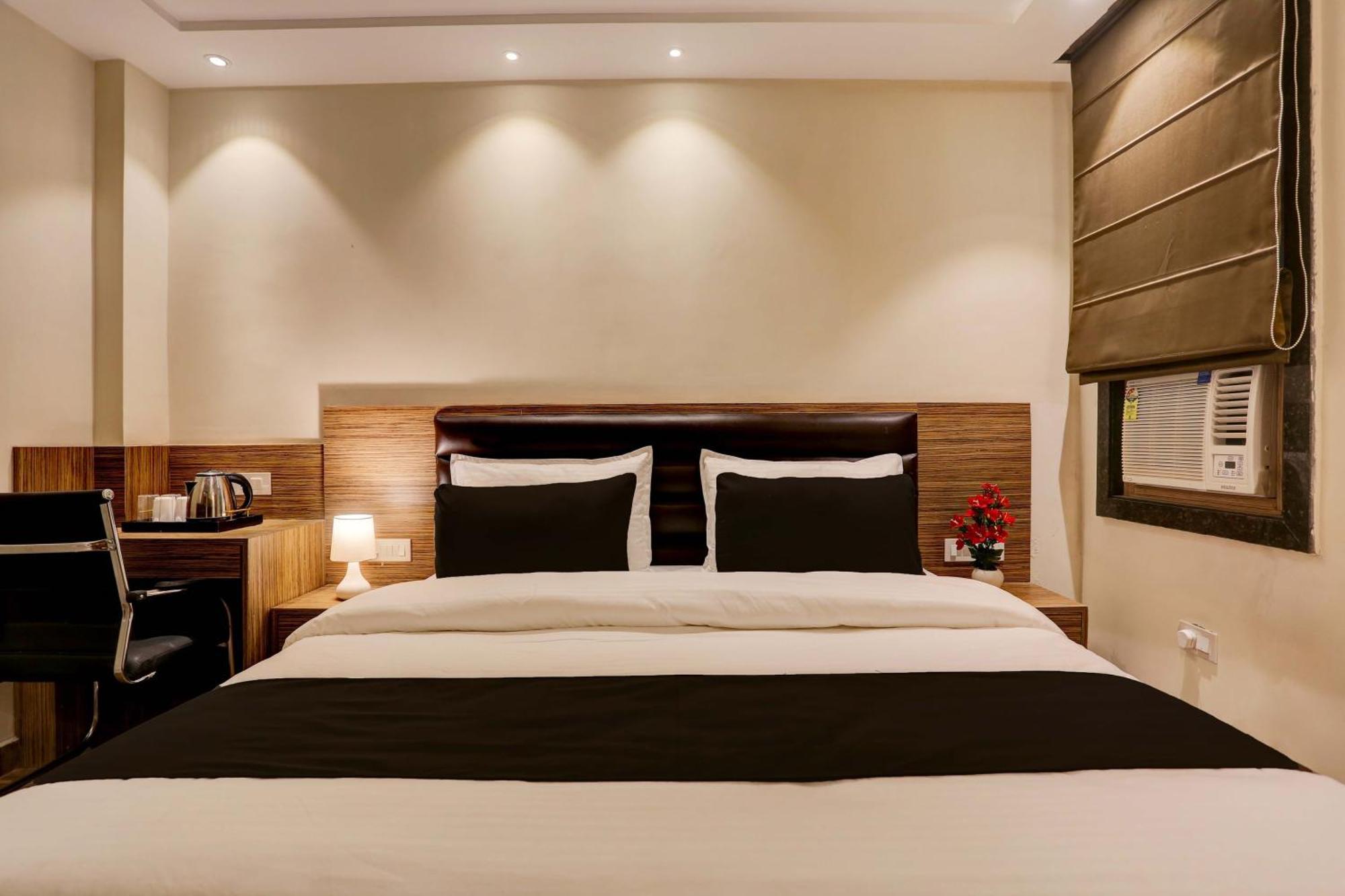 Collection O Stargaze Hotel Kanpur Ngoại thất bức ảnh