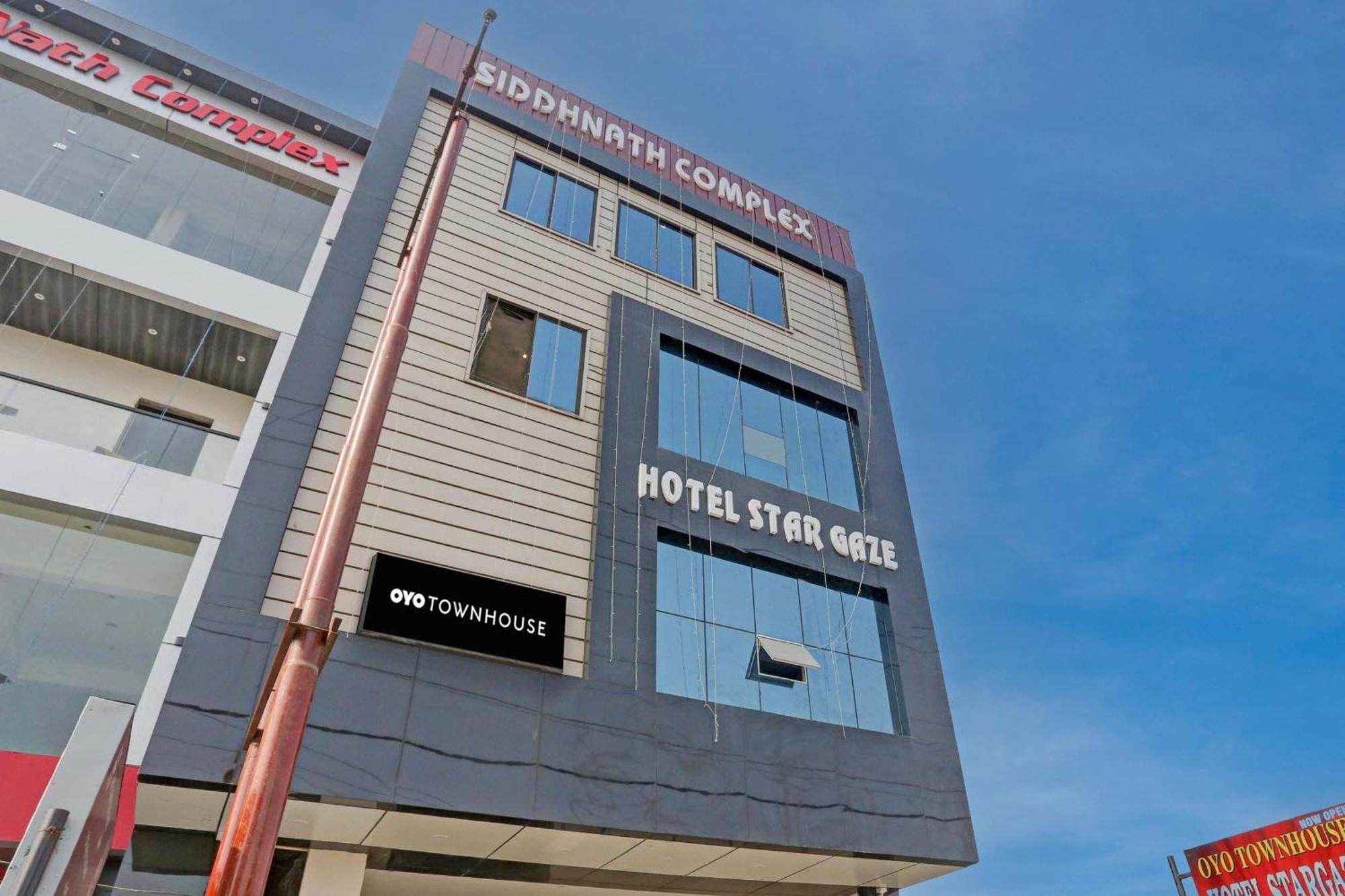 Collection O Stargaze Hotel Kanpur Ngoại thất bức ảnh