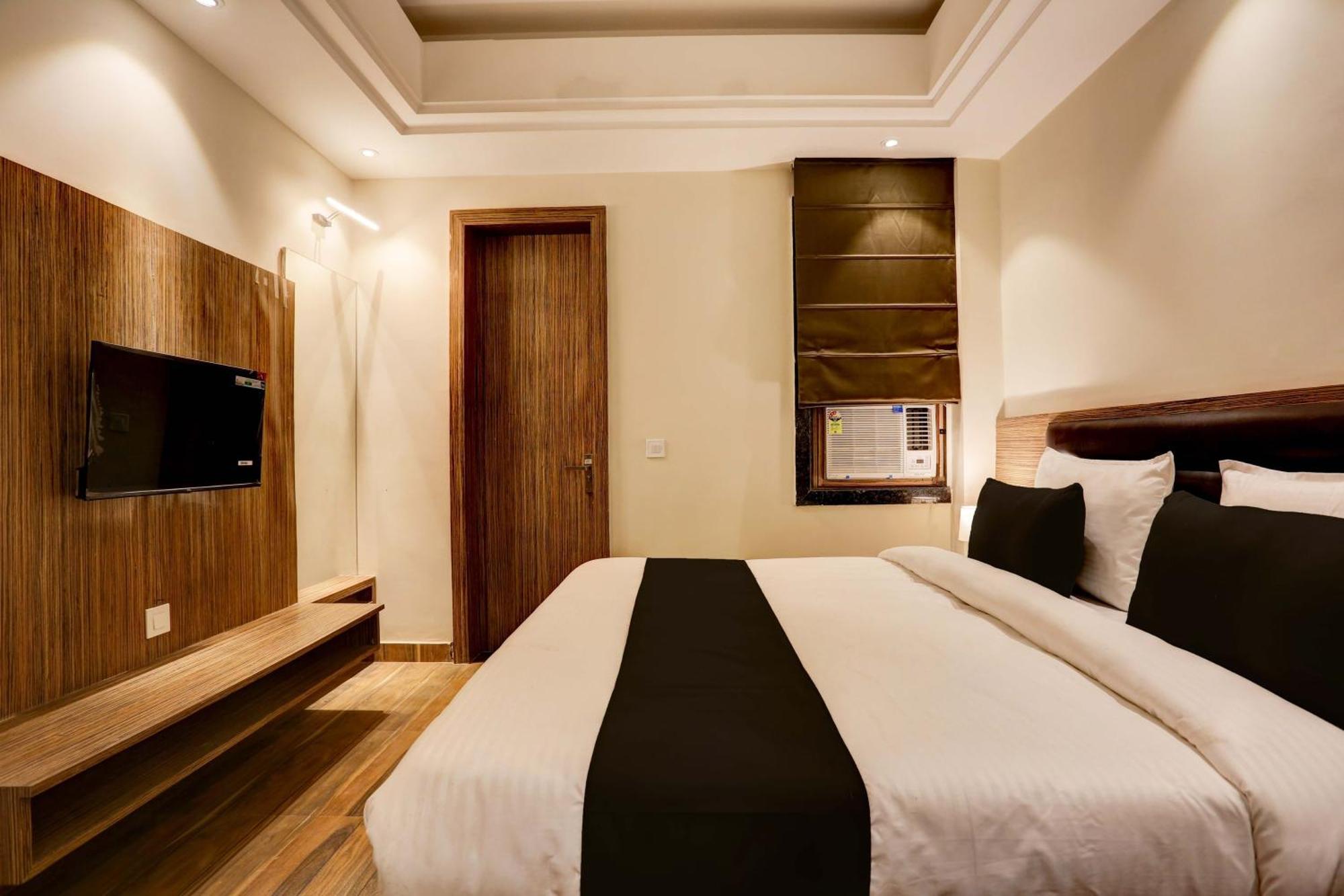 Collection O Stargaze Hotel Kanpur Ngoại thất bức ảnh