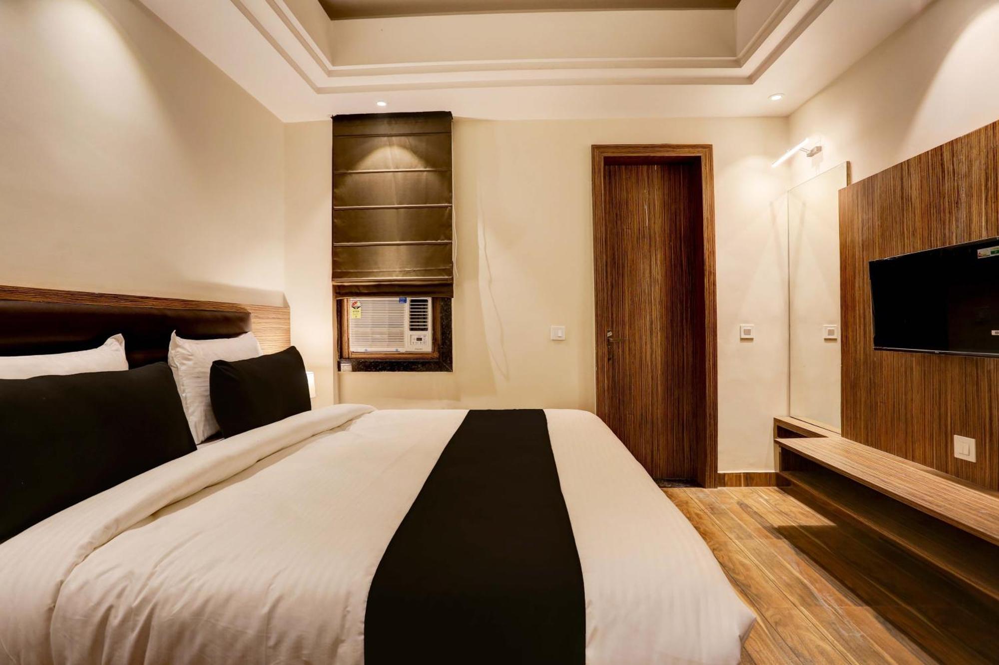 Collection O Stargaze Hotel Kanpur Ngoại thất bức ảnh
